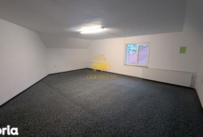 Casă cu 9 camere cu Canalizare în Andrei Mureșanu - 14