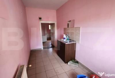 Casă cu 4 camere cu Teren 1255 Mp în 7 Noiembrie - 10