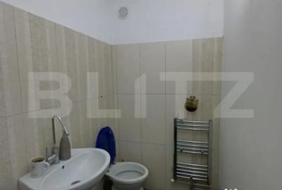 Spațiu comercial, de 70 mp, în Central - 2