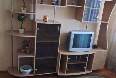 Apartament cu 3 camere în Craiovei
