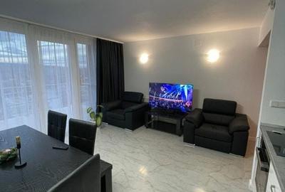 Apartament cu 3 camere decomandat în Piața Centrală - 1