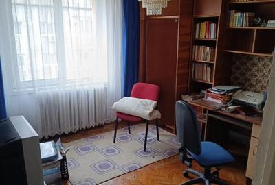 Apartament cu 4 camere decomandat în Sud - 7