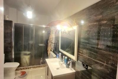 Casă cu 4 camere cu Teren 1165 Mp în Gologanu - 8