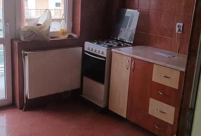 Garsonieră decomandată în Central - 7