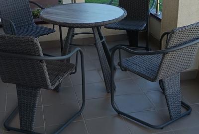 Apartament cu 3 camere decomandat în Cristian - 2