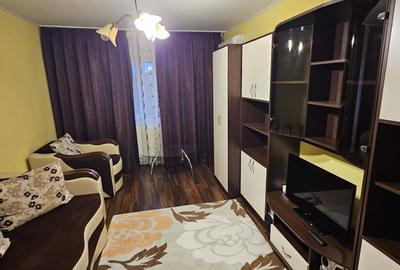 Apartament cu 2 camere decomandat în Poarta 6 - 8