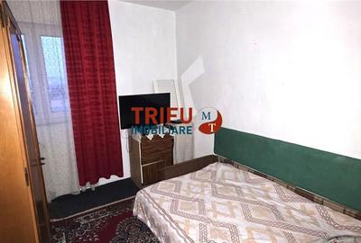 Apartament cu 4 camere semidecomandat în Cetate - 3