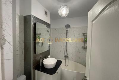 Apartament cu 2 camere decomandat, mobilat în P-ța Victoriei - 11