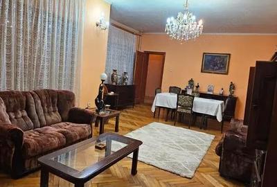 Casă cu 4 camere în Democrației - 8