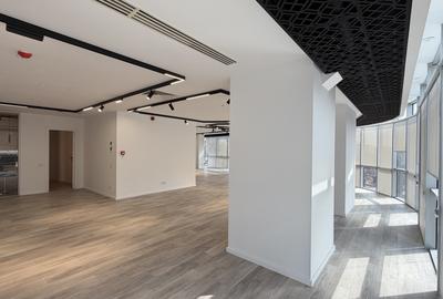 Birou, de 135.60000610352 mp, în Moșilor - 12