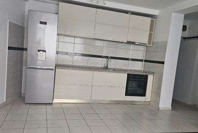 Proprietar, vând apartament cu 2 camere + curte  engleza, zona Mall Vitan - 4