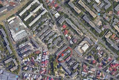 Garsionera RAHOVA langa piata , 3 4, 15mp, bloc din 1972