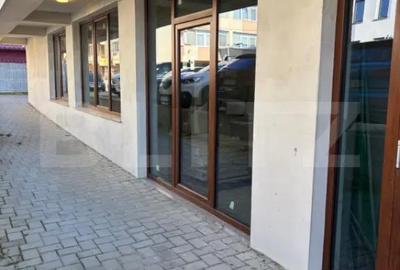 Spațiu comercial, de 500 mp, în Central - 1
