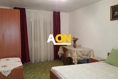 Apartament 3 Camere, Decomandat, Zona Cetate - 1