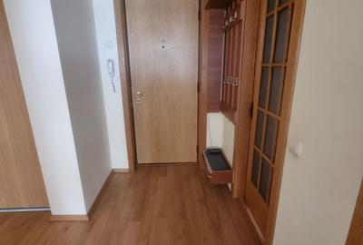 Apartament cu 3 camere semidecomandat, mobilat în Titan - 2