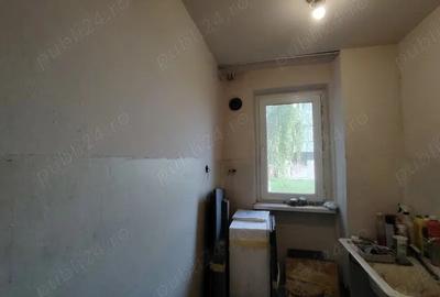 Ap.2cam. Petrosani-Aviatorilor (zona Biblioteca), 35 mp, parter, izolat, termopane - 4