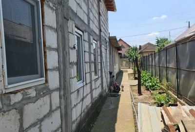 Casă cu 8 camere cu Teren 650 Mp în Central - 1