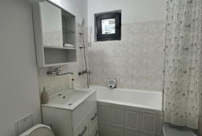Apartament cu 2 camere decomandat în Poiana - 1