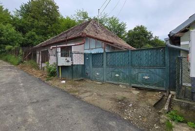Casă cu Teren 250 Mp în Central - 10