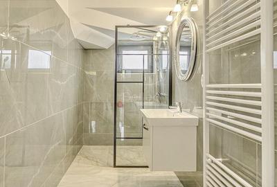 Zona Linistita Structura Generoasa - 14