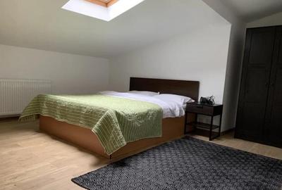 Apartament cu 3 camere, decomandat - zona Centru Civic - 1