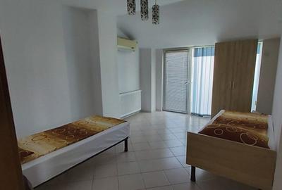 Casă cu 11 camere cu Canalizare în Peninsula - 1