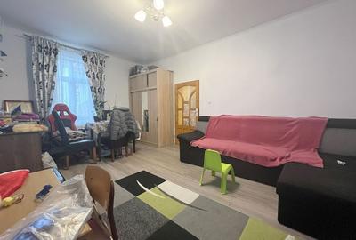 Casă cu 3 camere, curte comuna, zona Mehala - 8