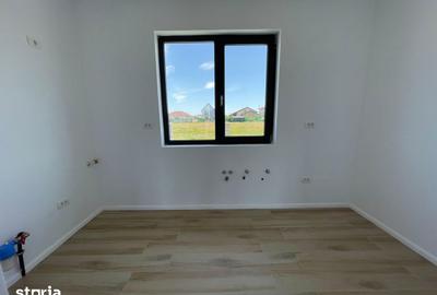 Casă cu 4 camere cu Teren 400 Mp în Domnești - 7