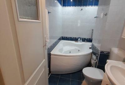 Apartament cu 3 camere decomandat în Exterior Vest - 3