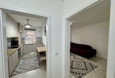 Apartament cu 2 camere, decomandat, in Tractorul - 5