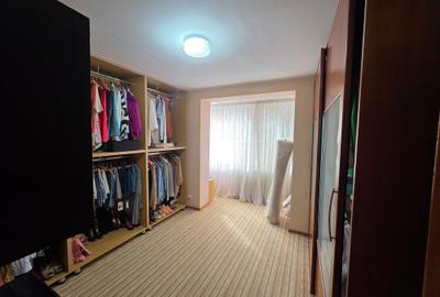 Vand apartament 3 camere cu garaj Cuza Voda - 5