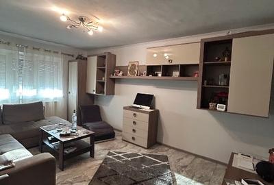Apartament cu 3 camere decomandat, mobilat în Dacia - 1