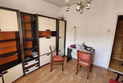Apartament 3 camere - Comanesti, central. - 4