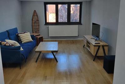 Apartament cu 3 camere decomandat în Central - 1