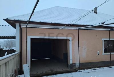 Casă cu 4 camere cu Teren 11000 Mp în Uileacu de Beiuș - 5