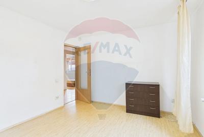 Casă individuală cu 6 camere cu Teren 252 Mp în Est - 10