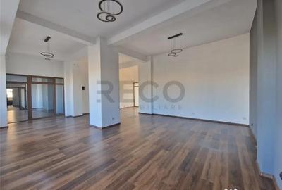 Spațiu comercial, de 200 mp, în Central - 10