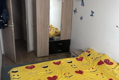 Apartament cu 3 camere decomandat în Turnișor - 1
