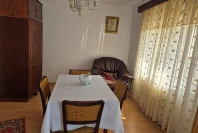 Buzau Casa langa liceul Hasdeu, langa pe str. Plevnei - 7