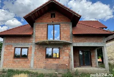 Casă cu 5 camere cu Teren 1900 Mp în Bulgăruș - 2