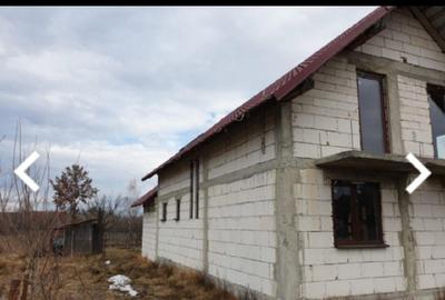 Casă cu 4 camere cu Teren 900 Mp în Central - 6