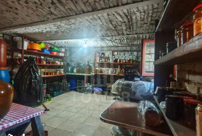 Casă cu 4 camere cu Teren 636 Mp în Lazaret - 13