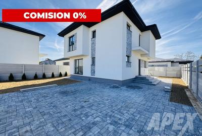 Casă individuală cu 4 camere cu Canalizare în Domnești