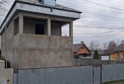 Casă cu 3 camere în Șendreni - 2