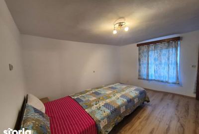 Casă cu 4 camere cu Teren 1933 Mp în Central - 8