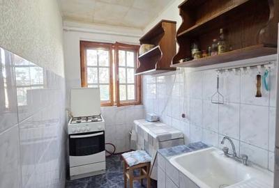 VANZARE 2 CAMERE - ORAS GAESTI - BLOC 29 - 4