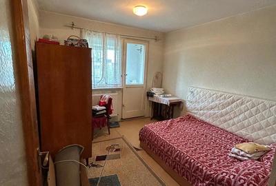 Apartament cu 4 camere decomandat în Micro 38 - 4