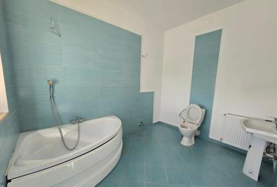 Casa moderna tip duplex - 3 camere - 2 bai - 410 mp teren - 5