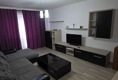 Apartament cu 3 camere decomandat în Frații Golești - 2