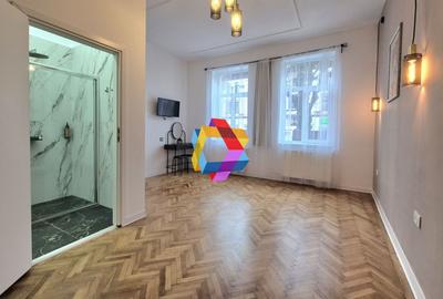 Spațiu comercial, de 225 mp, în 15 Noiembrie - 7